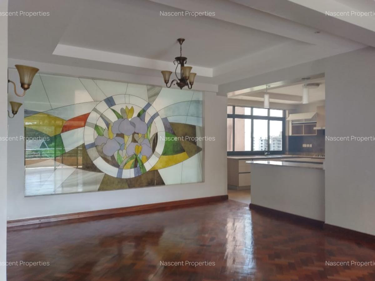 3 Bed Apartment with En Suite in Riverside - 17