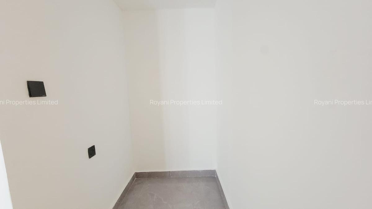 2 Bed Apartment with En Suite in Kilimani - 15