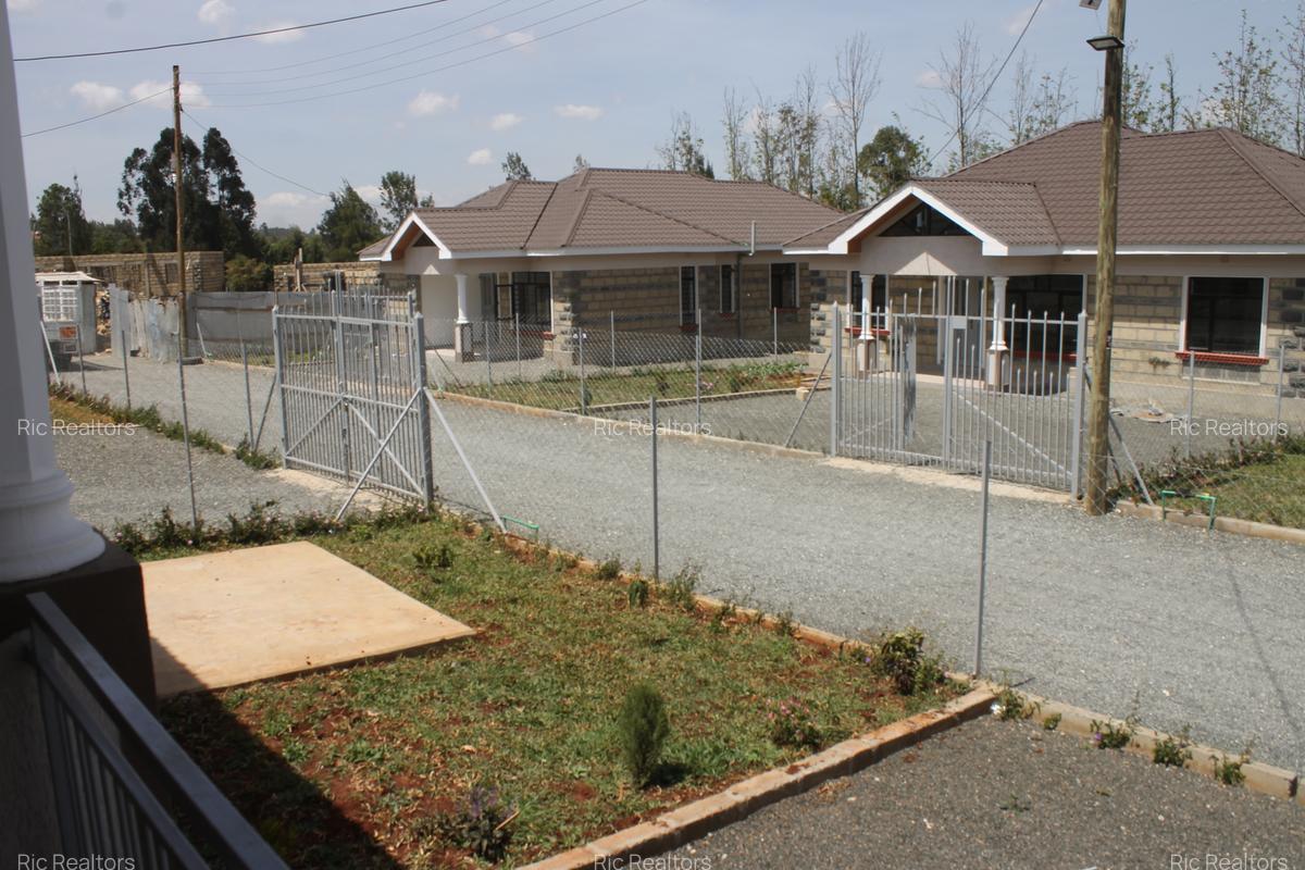 3 Bed House with En Suite at Merisho Road - 3