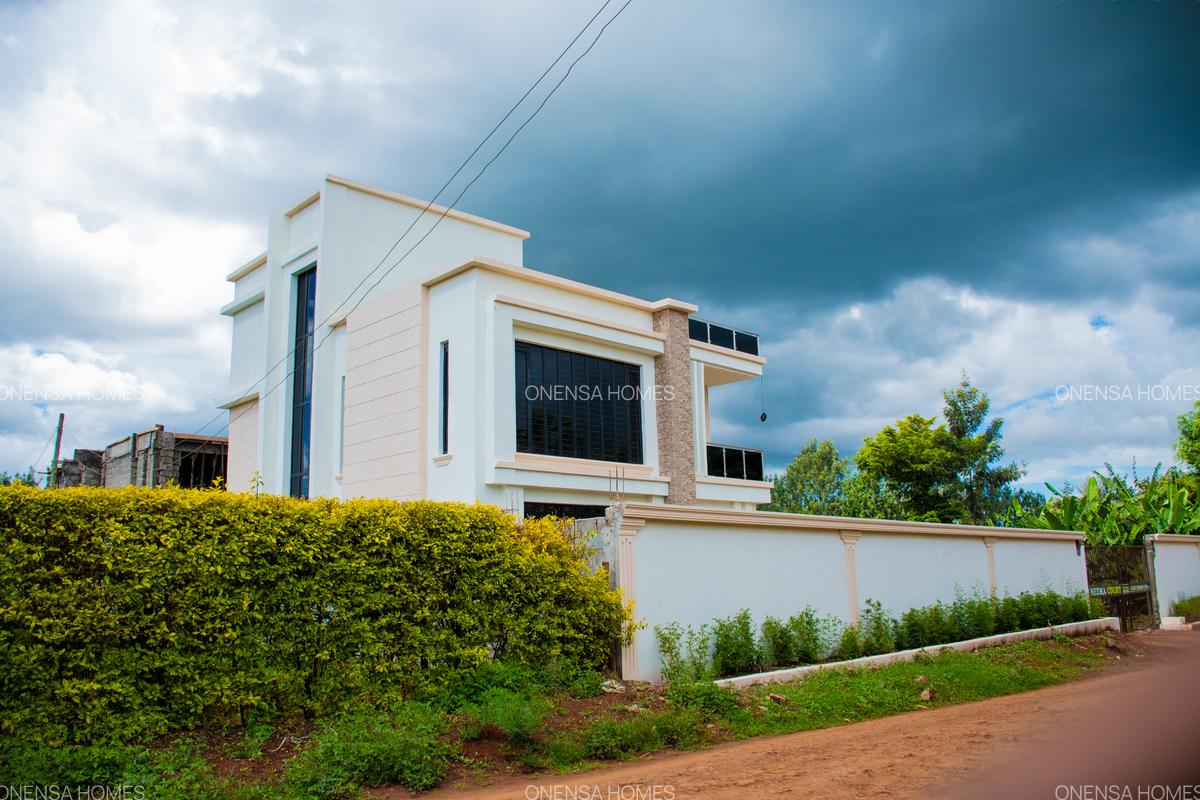 5 Bed House with En Suite in Eastern ByPass - 2