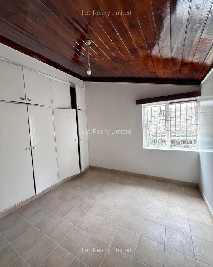 5 Bed Townhouse with En Suite in Lavington - 5
