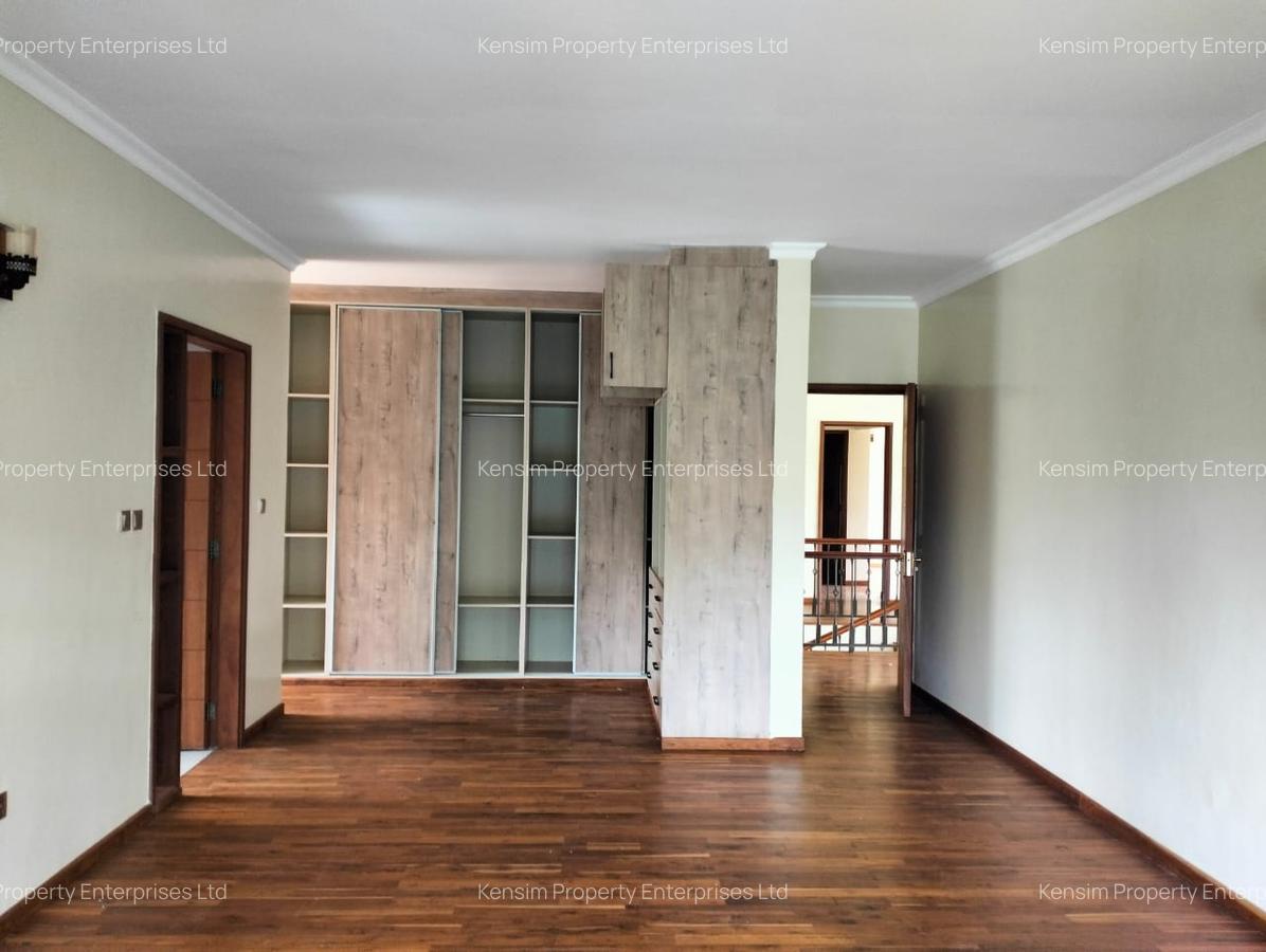 5 Bed Townhouse with En Suite in Runda - 6