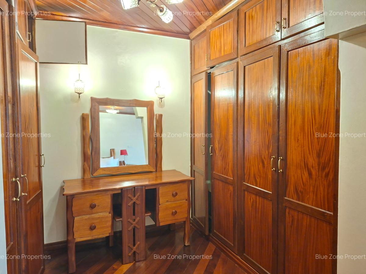 5 Bed House with En Suite at Off Runda Grove - 17