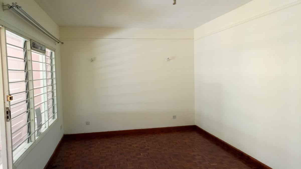 3 Bed Townhouse with En Suite at Kilimani Estate - 4