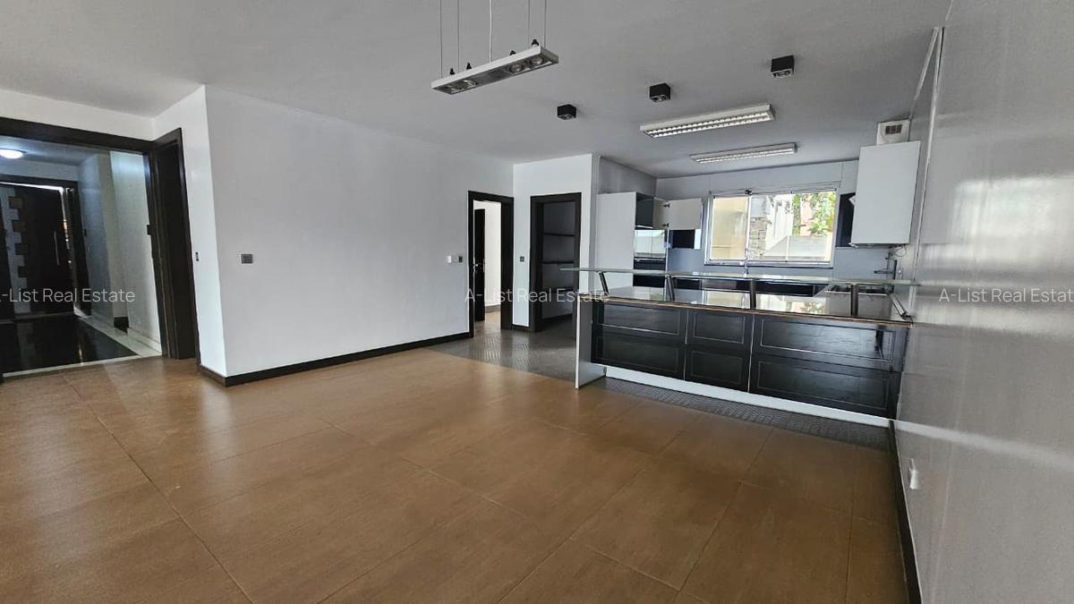 3 Bed Apartment with En Suite at Riverside Lane - 4