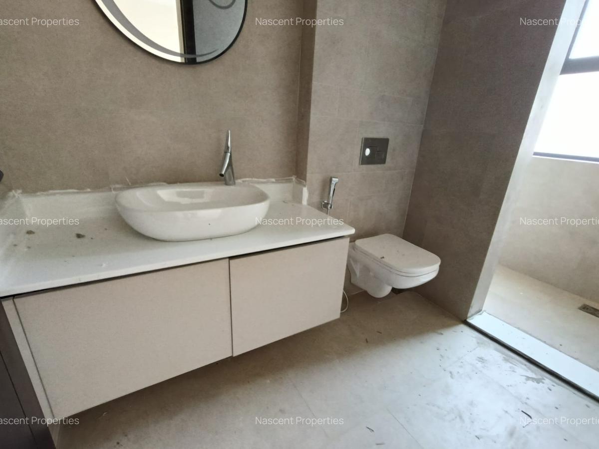 5 Bed Townhouse with En Suite in Lavington - 15