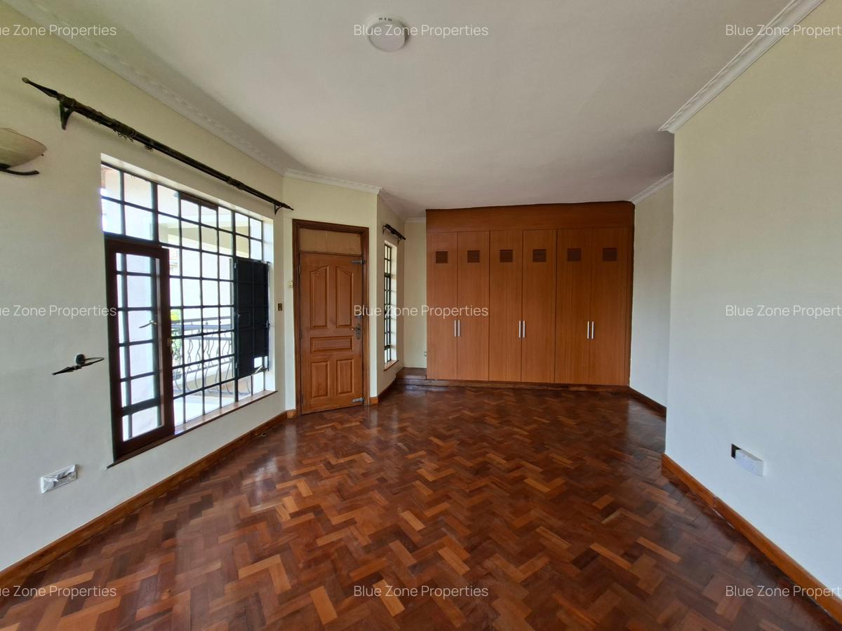 4 Bed Townhouse with En Suite at Off Kiambu Rd - 18