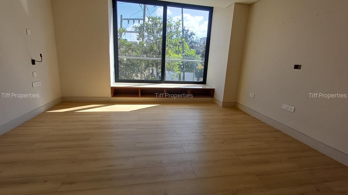 5 Bed Townhouse in Westlands Area - 14