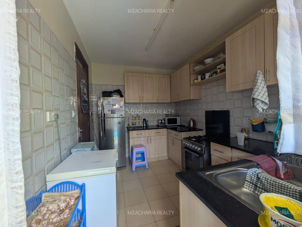 4 Bed House with En Suite in Kitisuru - 12