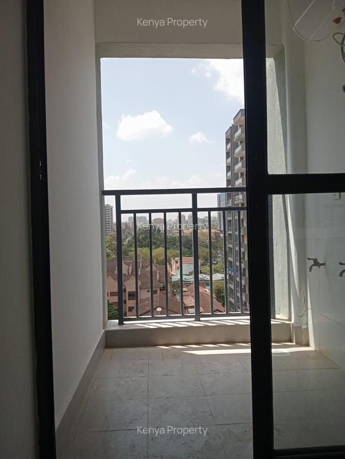 2 Bed Apartment with En Suite in Kilimani - 7