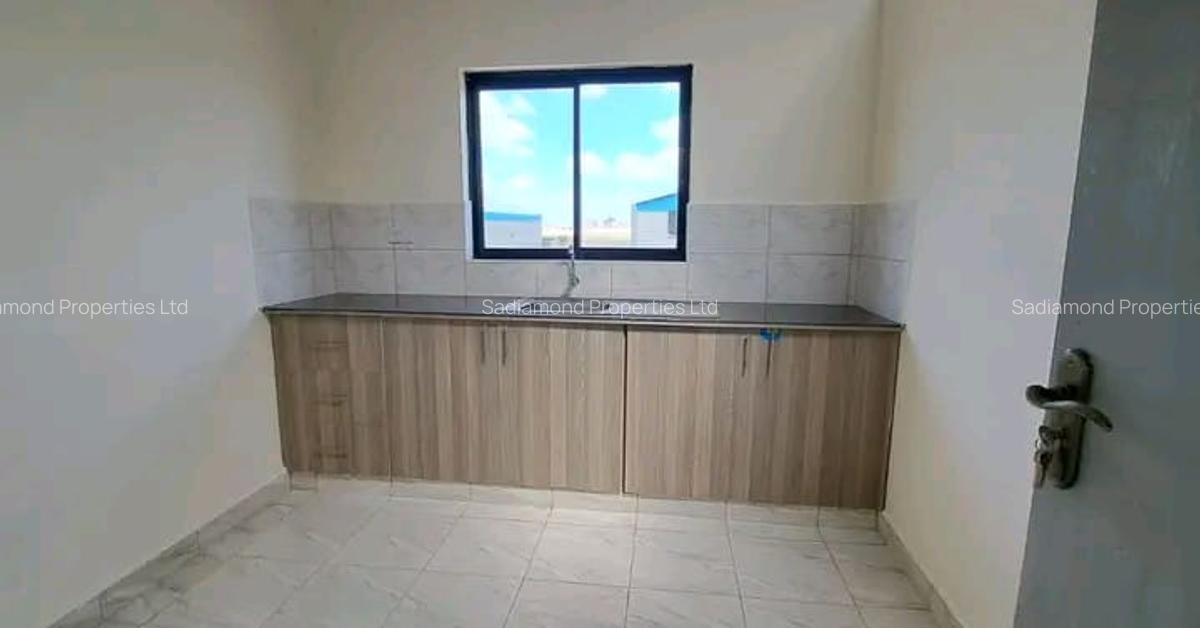 7,616 ft² Warehouse with Parking in Ruiru - 5