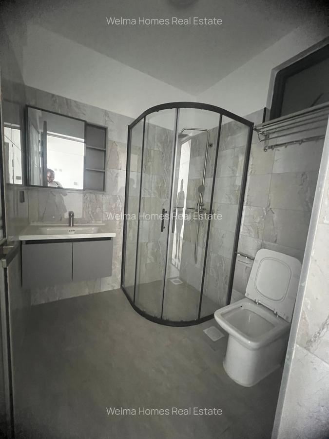 2 Bed Apartment with En Suite in Lavington - 11