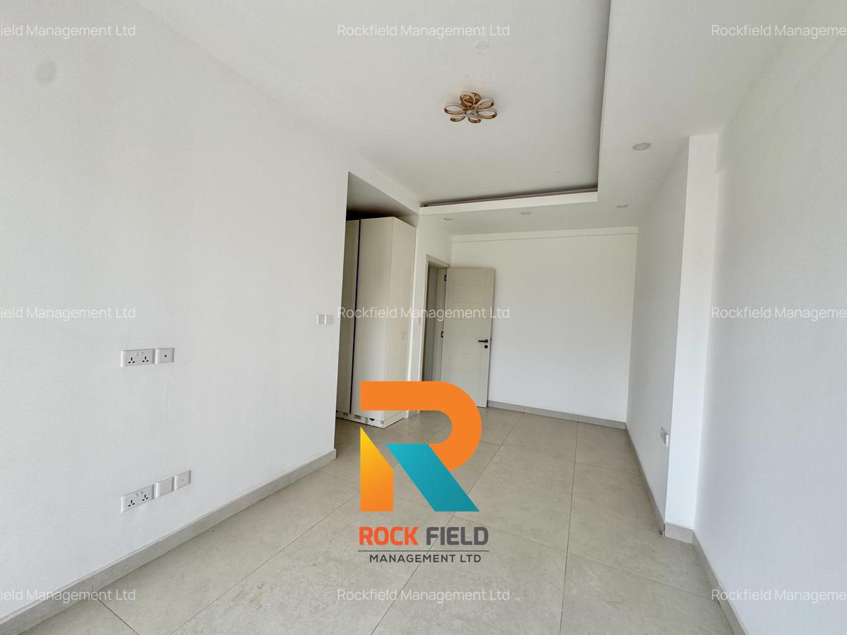 4 Bed Apartment with En Suite in General Mathenge - 20