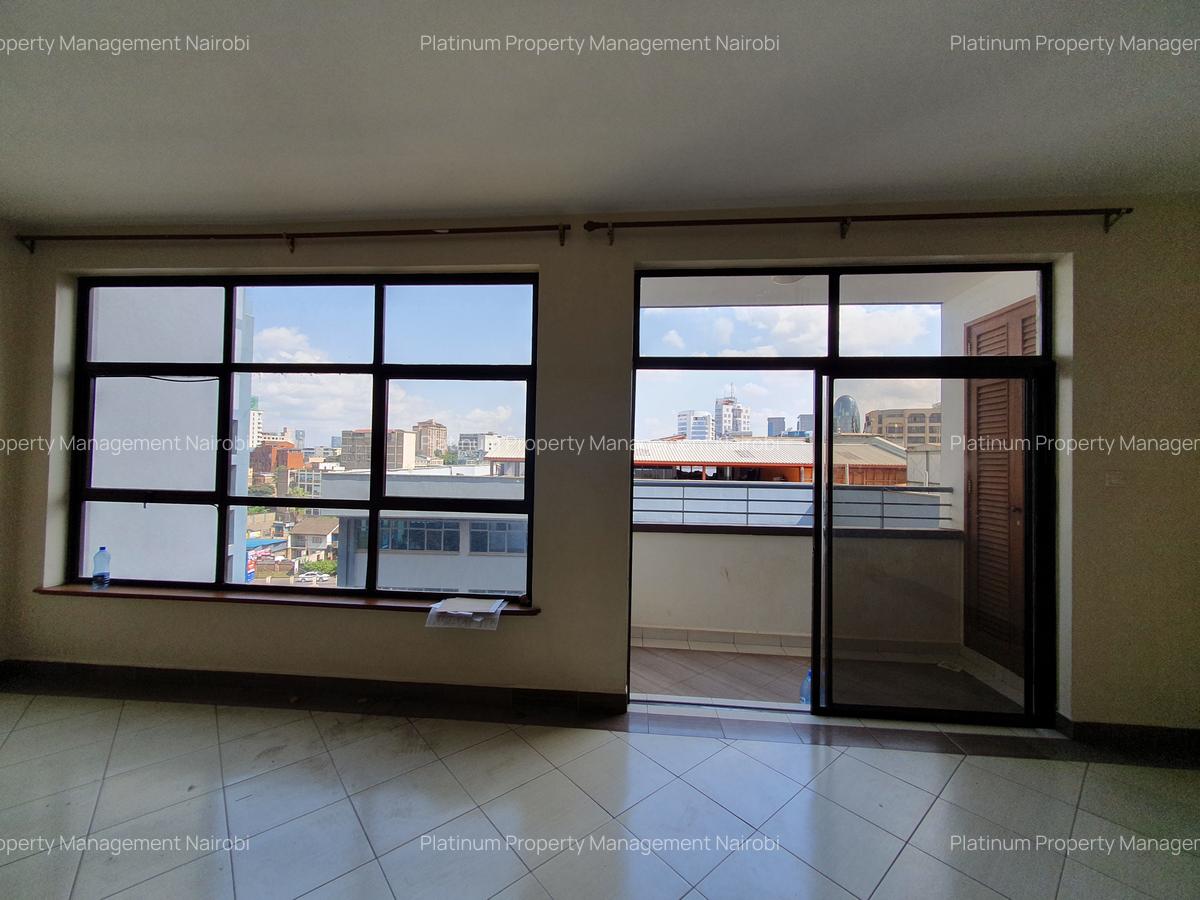 2 Bed Apartment with En Suite at Mpaka Rd - 7
