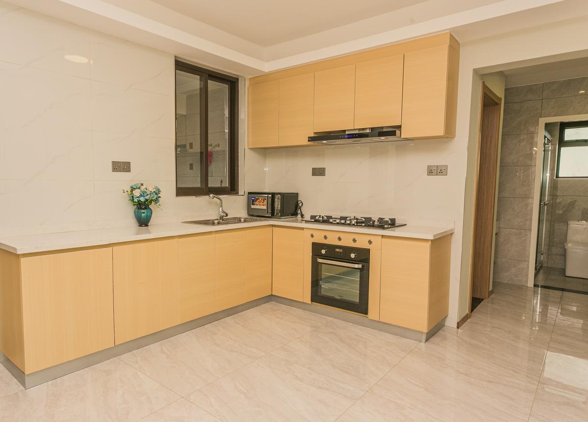 1 Bed Apartment with En Suite at Othaya Rd - 3