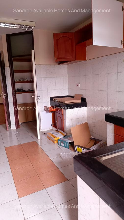3 Bed Apartment with En Suite in Kileleshwa - 11