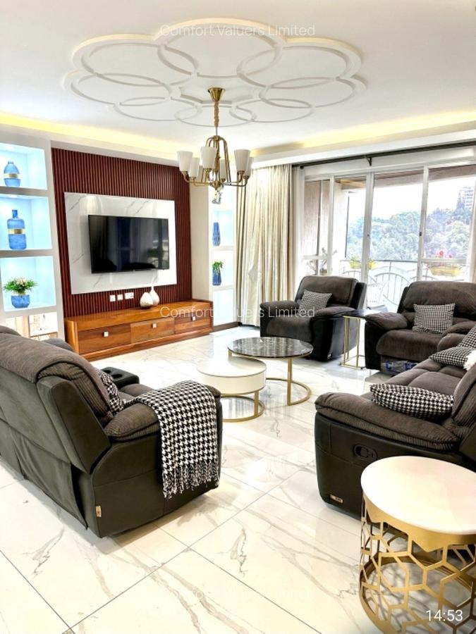 4 Bed House with En Suite at Valley Arcade - 5