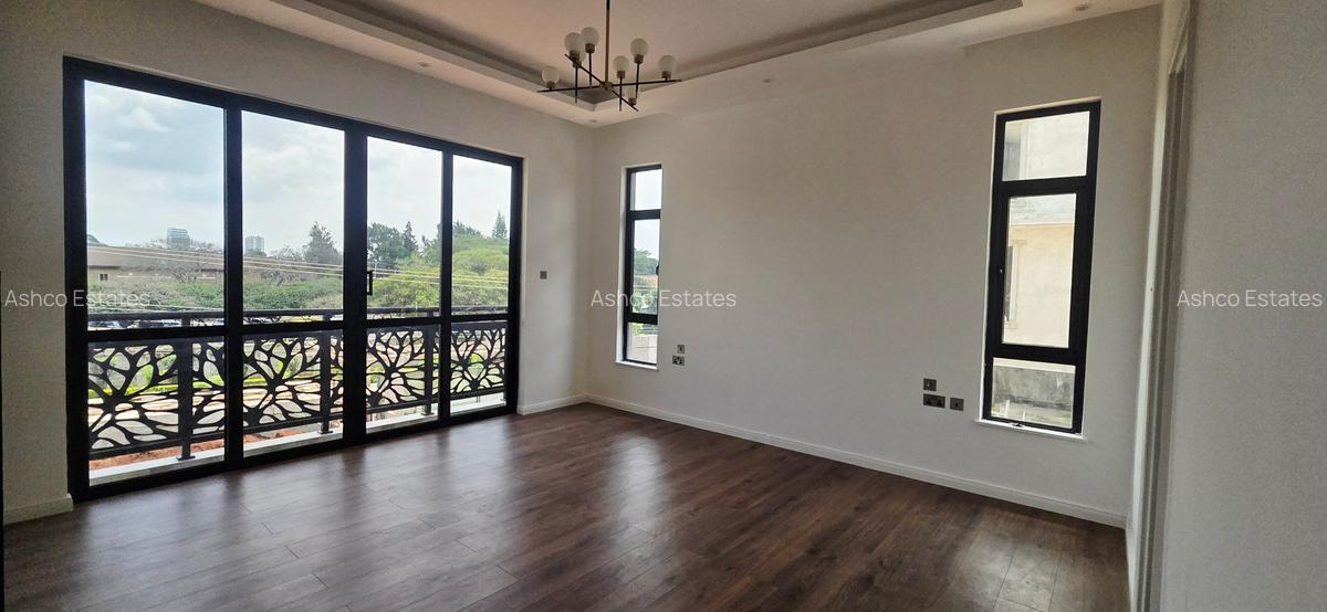 6 Bed Villa with En Suite in Lavington - 13