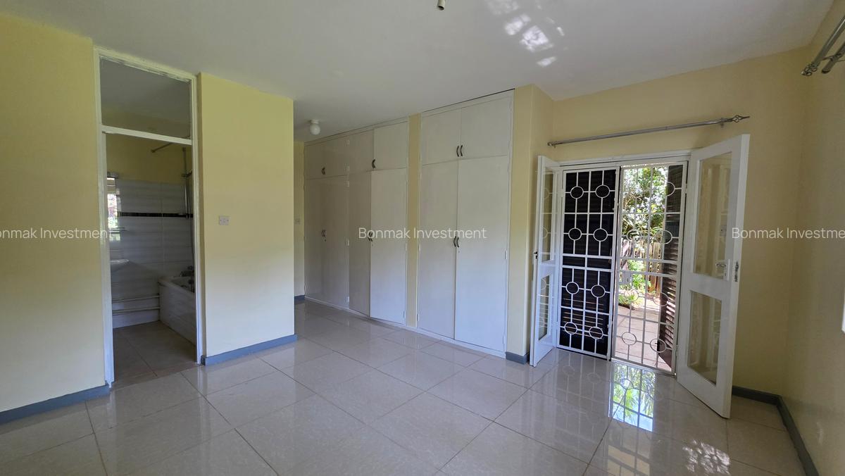 4 Bed House with En Suite at Kyuna Road - 8