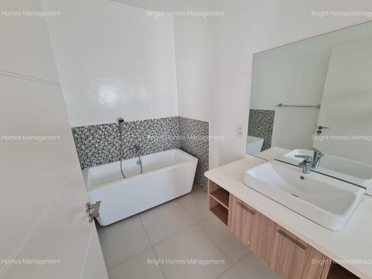 4 Bed Apartment with En Suite in Lavington - 14