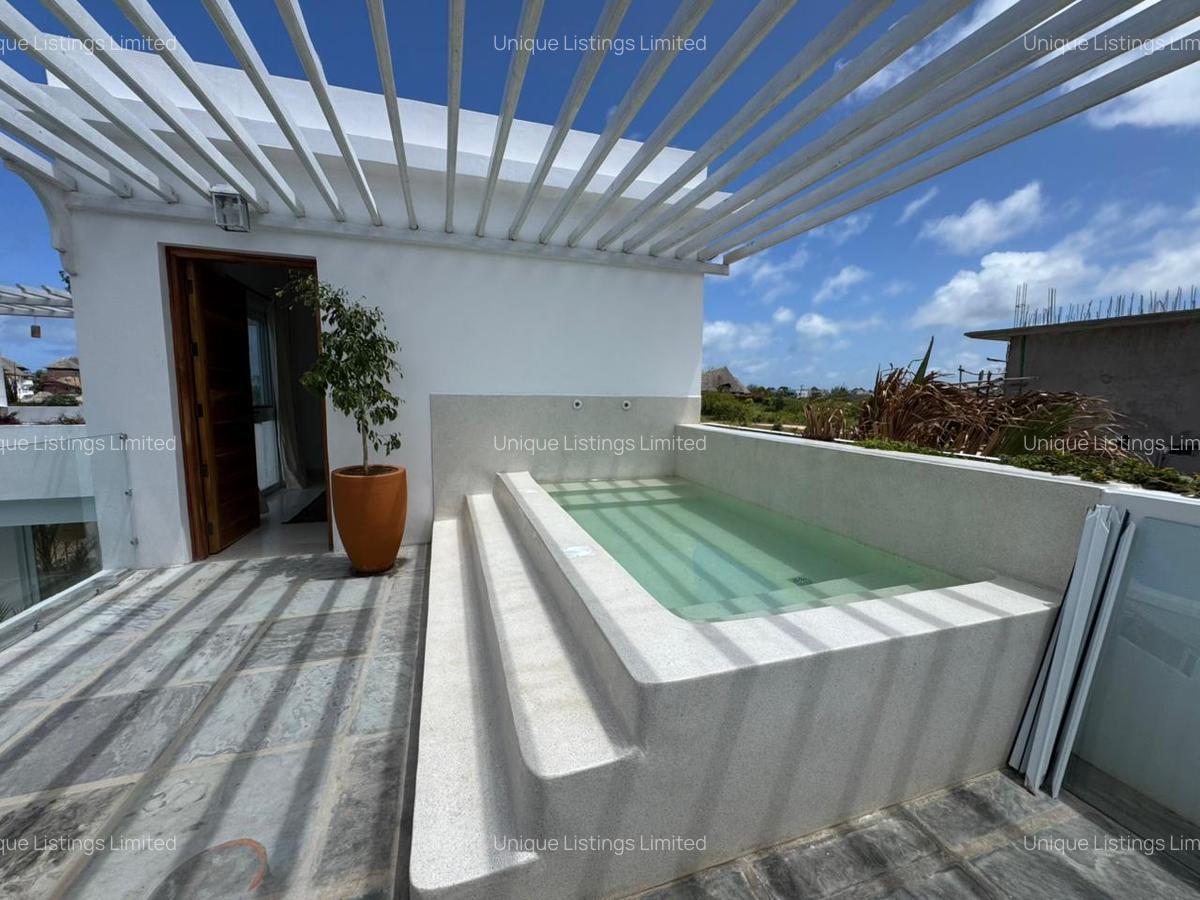 3 Bed Villa with En Suite in Watamu - 6