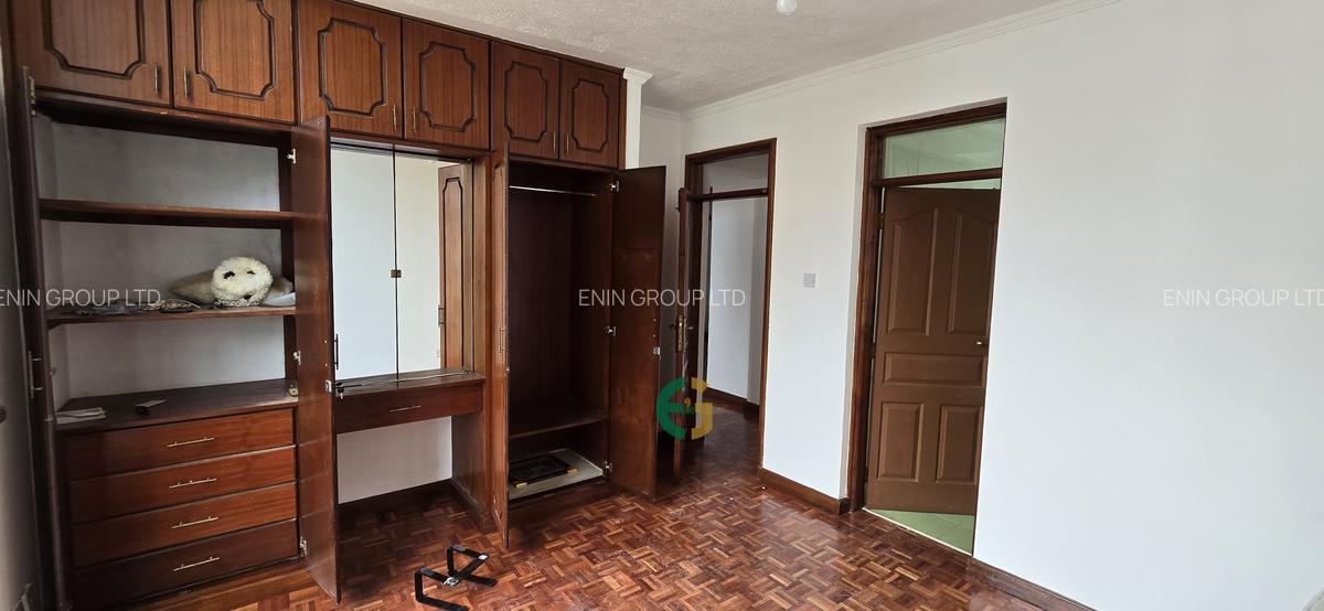 4 Bed Townhouse with En Suite at Mugumo Road - 17