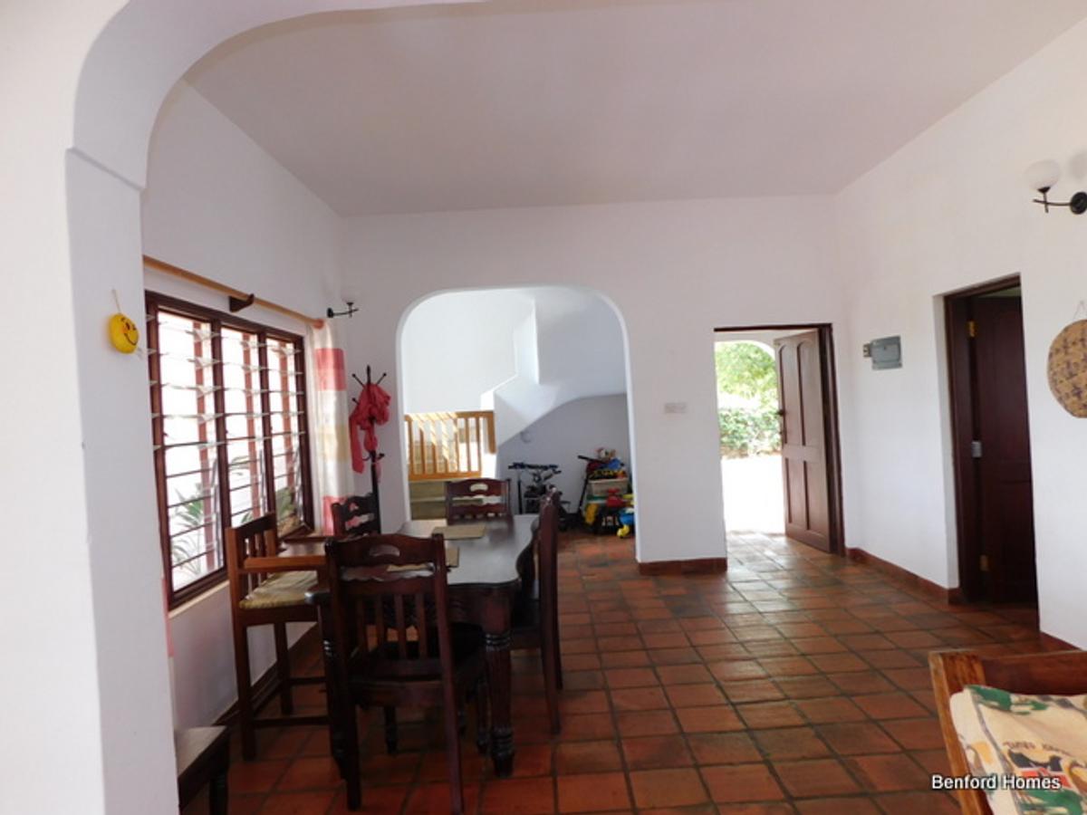 4 Bed House with En Suite in Shanzu - 3