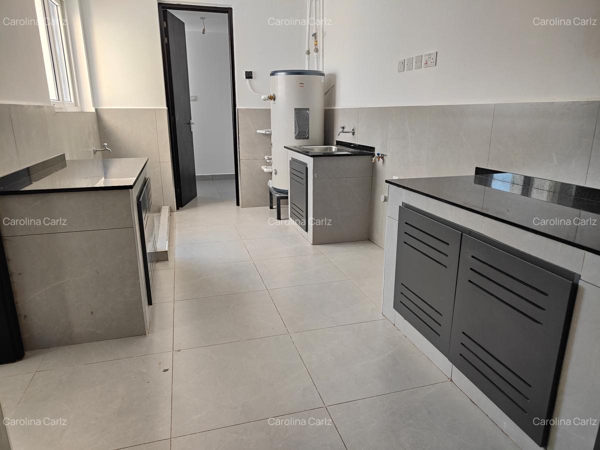 4 Bed Apartment with En Suite at General Mathenge Rd Off Peponi Road - 9