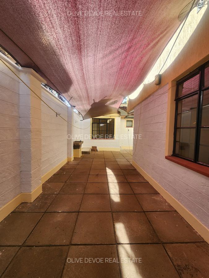 4 Bed Townhouse with En Suite in Lavington - 14