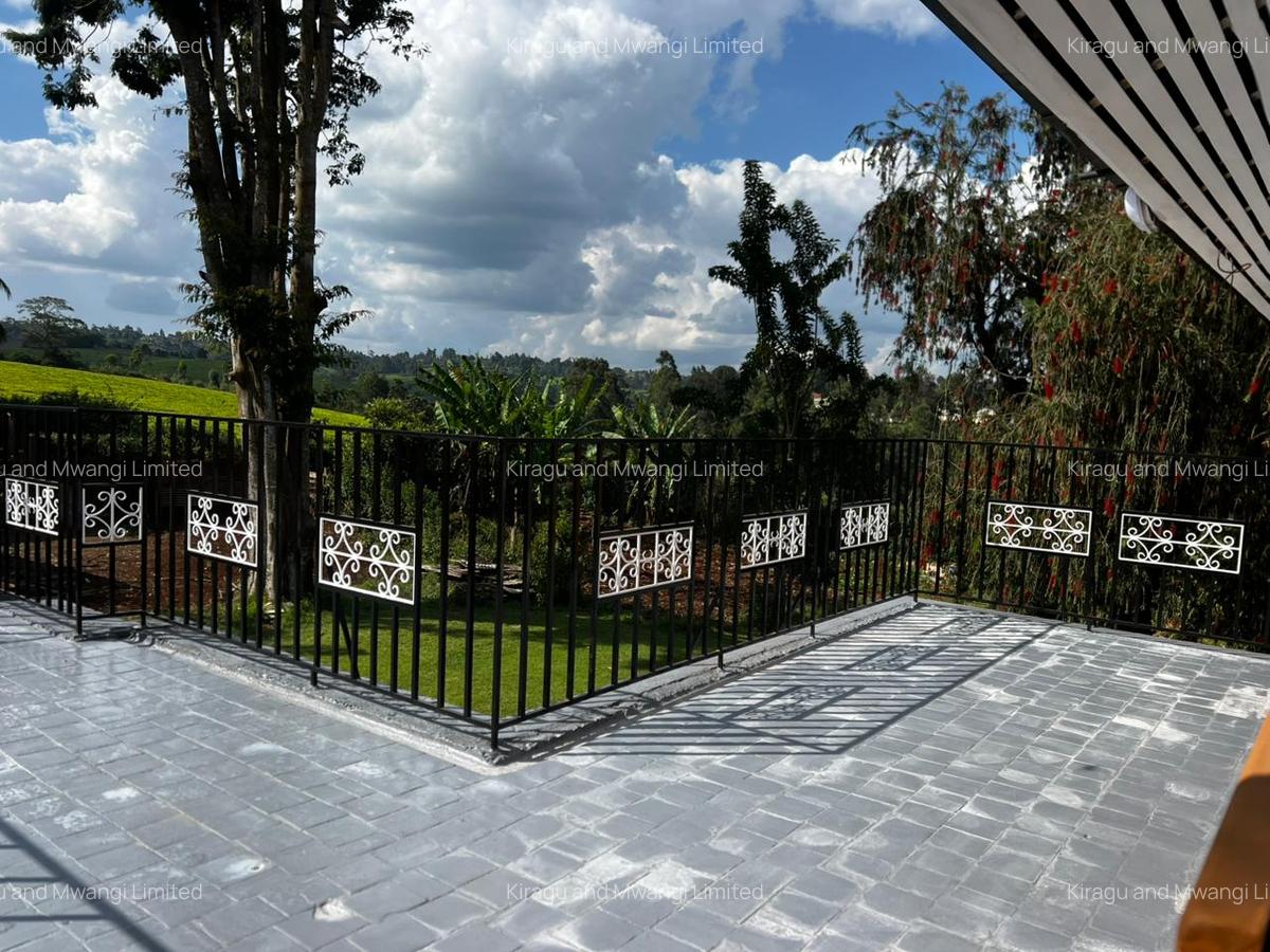 3 Bed House with Garden at Cianda - 3