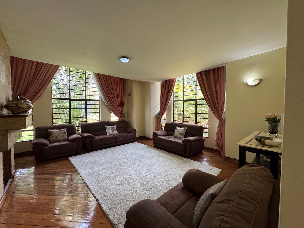 5 Bed Townhouse with En Suite in Lavington - 5