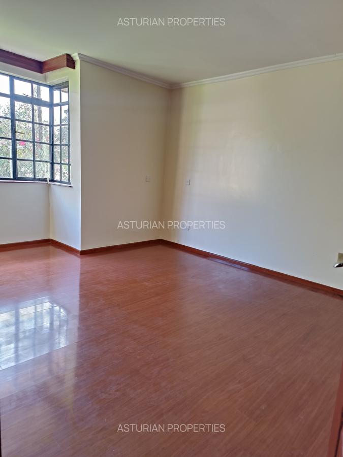 4 Bed Townhouse with En Suite in Runda - 12