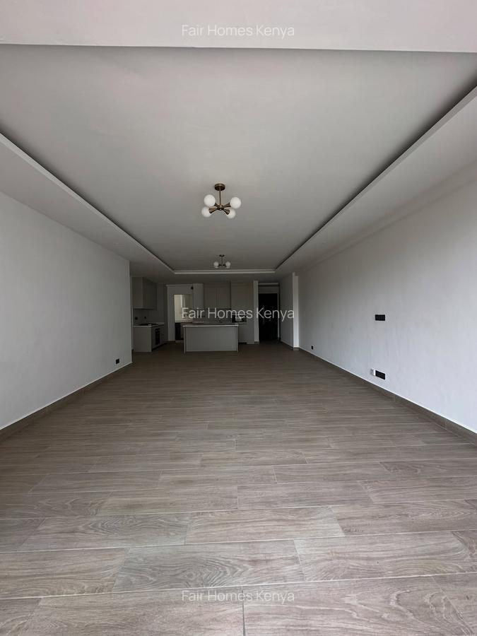 3 Bed Apartment with En Suite at Riverside Drive - 12