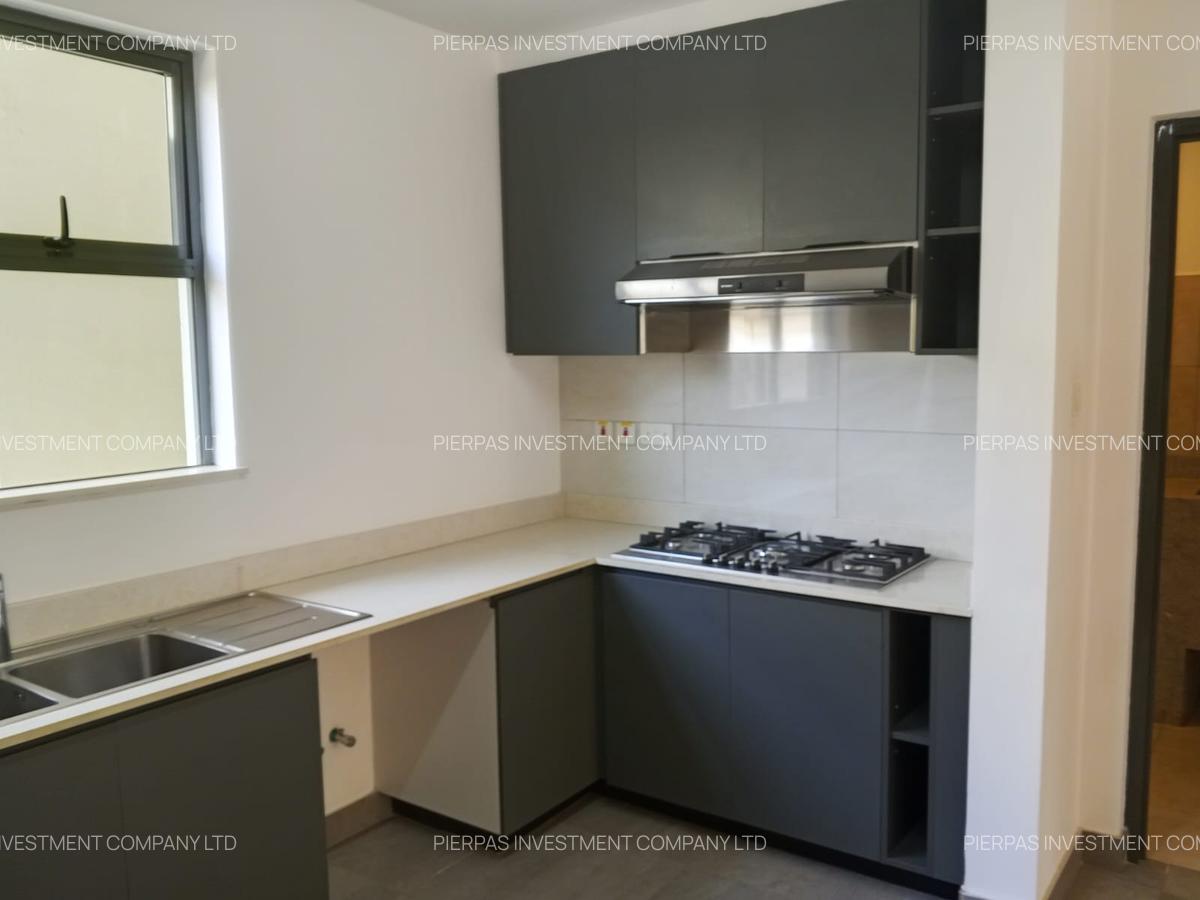 4 Bed Townhouse with En Suite in Runda - 13