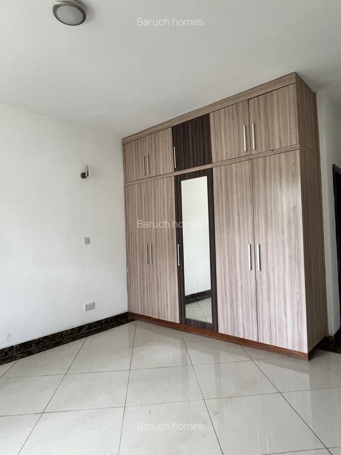 4 Bed Townhouse with En Suite in Kitisuru - 12