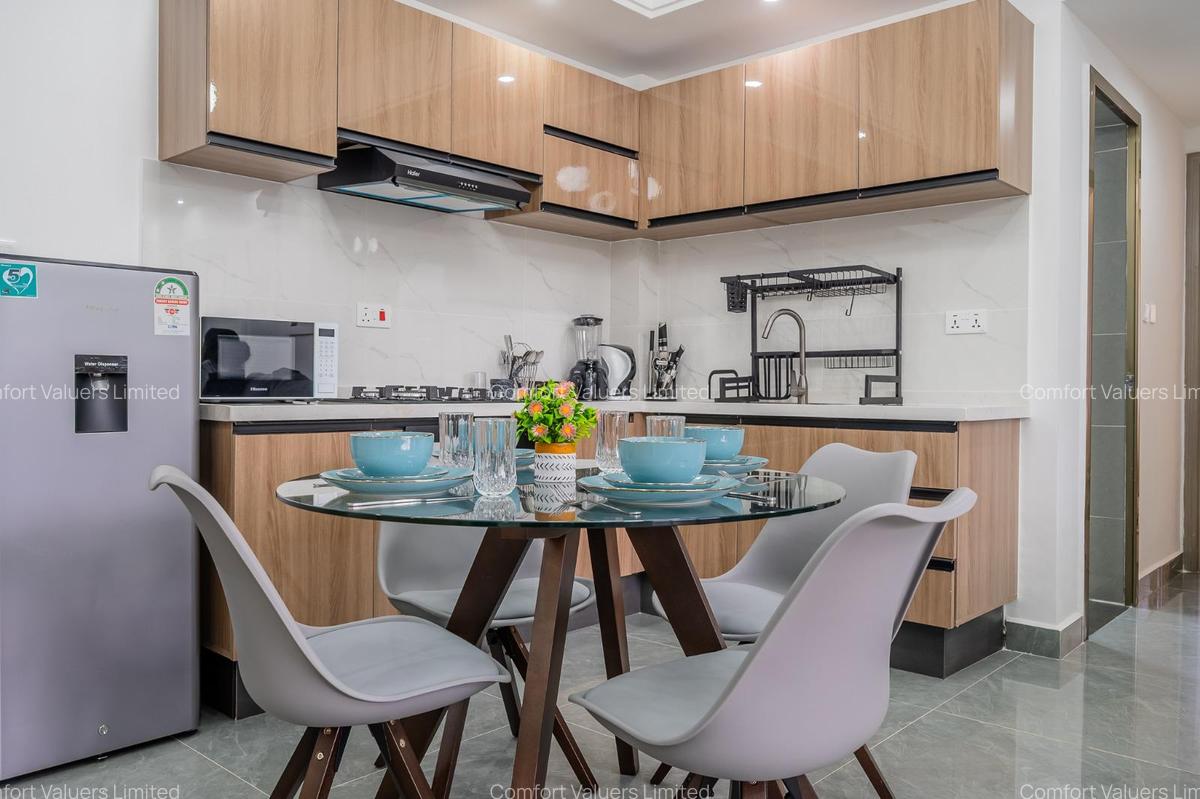 Serviced 2 Bed Apartment with En Suite at Riverside Drive - 13