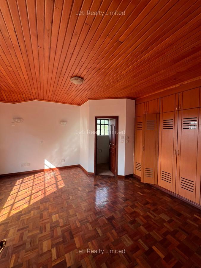 5 Bed Townhouse with En Suite in Lavington - 9