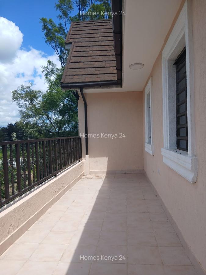 3 Bed Apartment in Ridgeways - 13