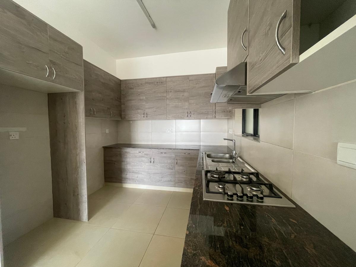 2 Bed Apartment with En Suite in Westlands Area - 10