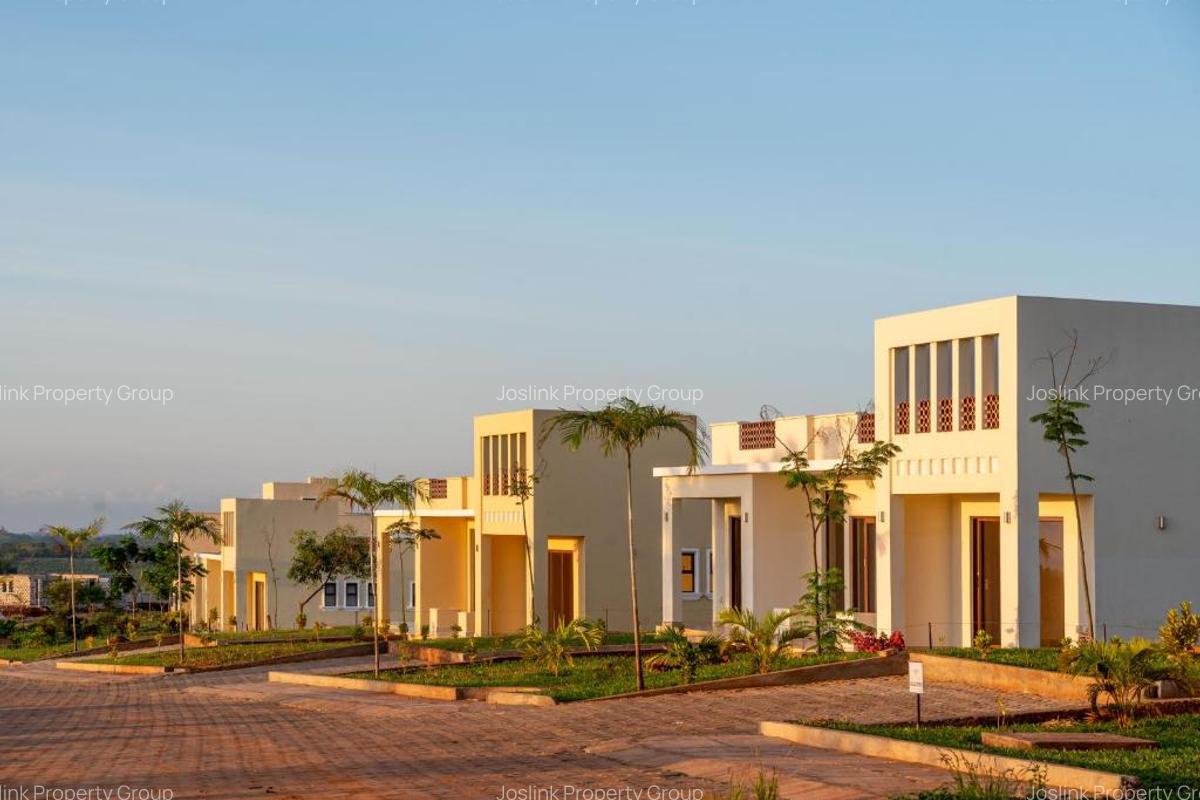 Serviced 3 Bed Apartment with En Suite in Mombasa CBD - 9