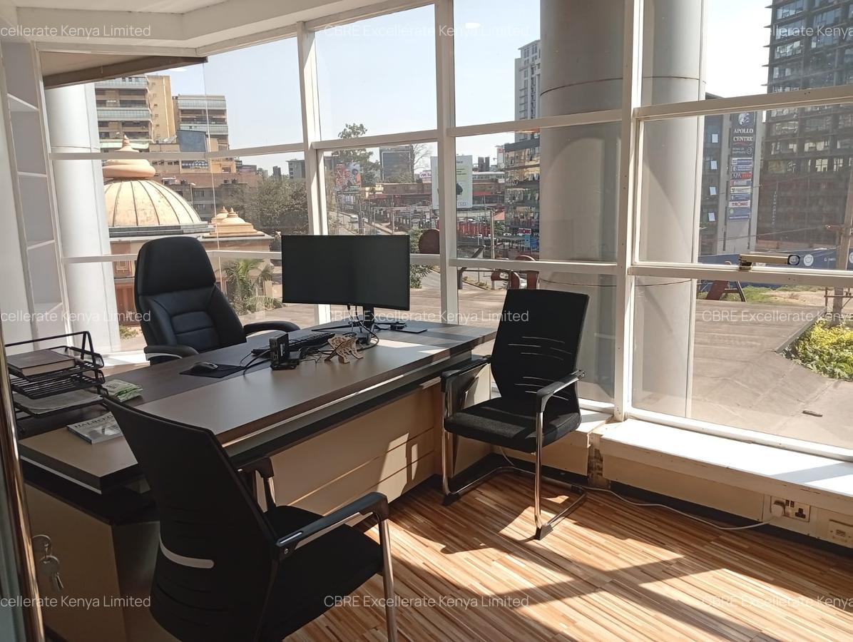 1,700 ft² Office with Backup Generator at Parklands - 5