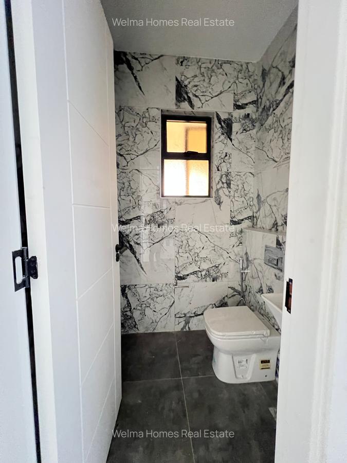 1 Bed Apartment with En Suite at Brookside - 9