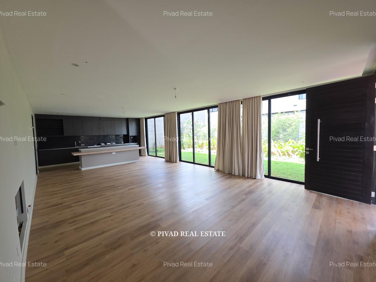 4 Bed Townhouse with Swimming Pool in Runda - 11