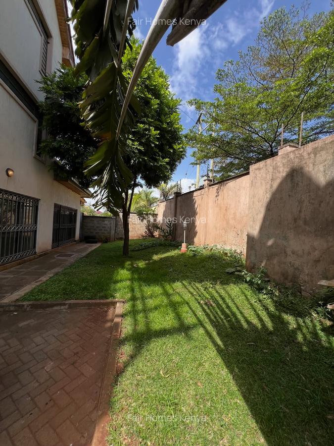 5 Bed Townhouse with En Suite at Convent Drive - 3