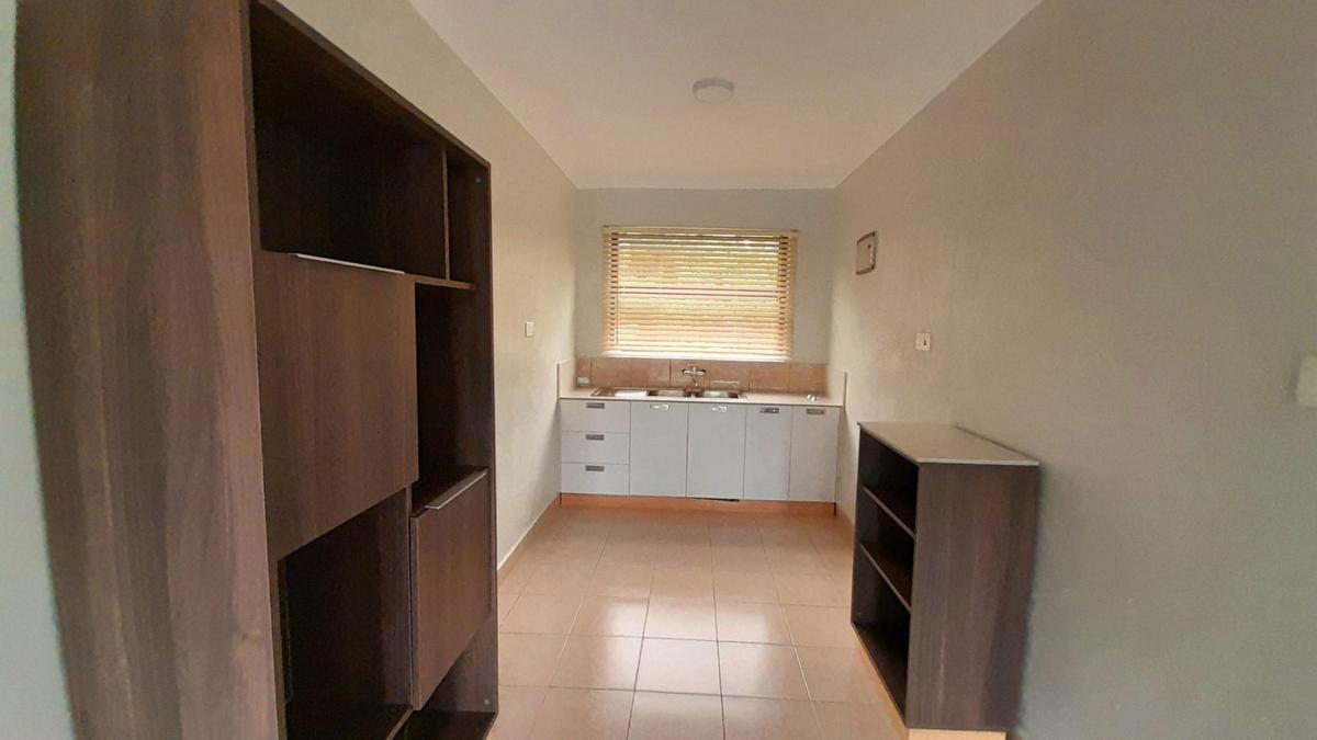 2 Bed Apartment with En Suite in Karen - 6