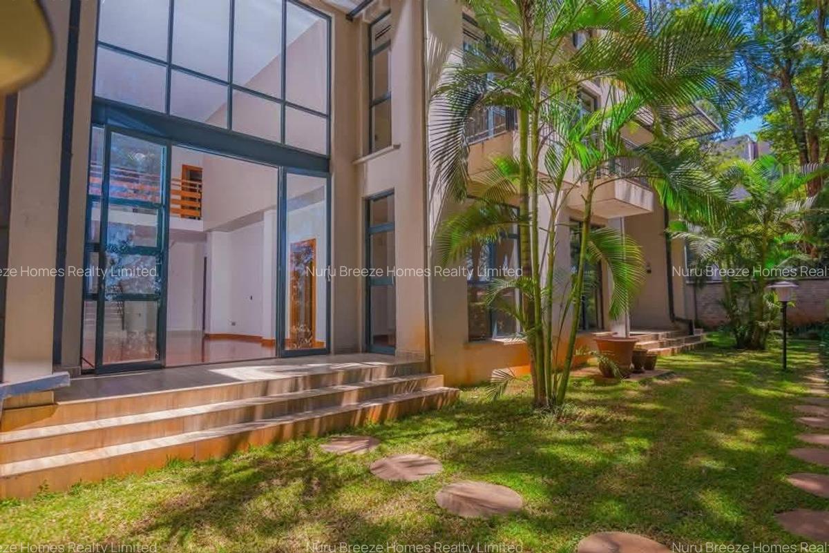 3 Bed Apartment with En Suite in Westlands Area - 9