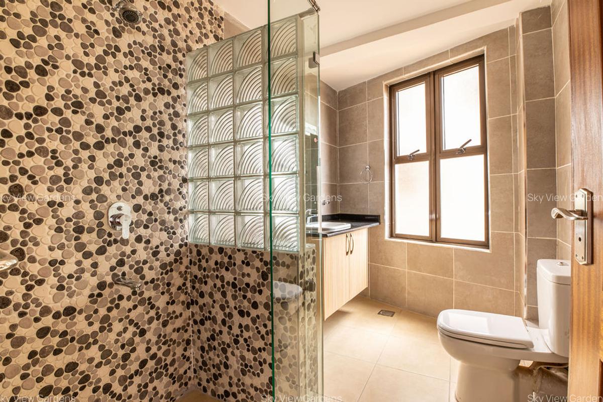 5 Bed Apartment with En Suite at Church Road - 12