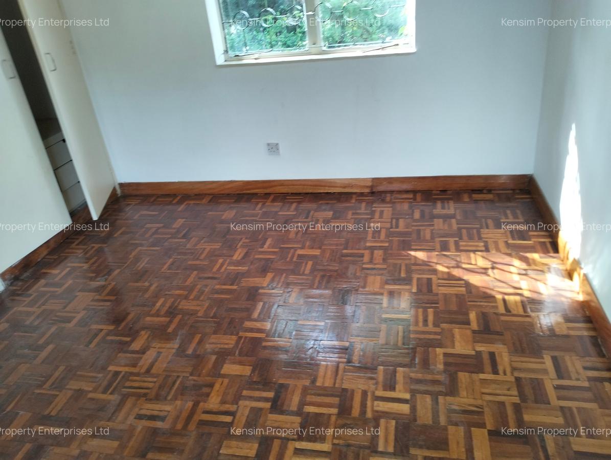 4 Bed Townhouse with En Suite in Lavington - 15