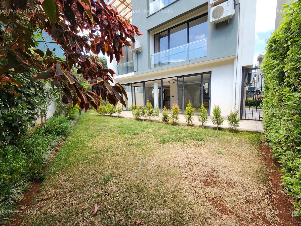 4 Bed Villa with En Suite in Lavington - 4