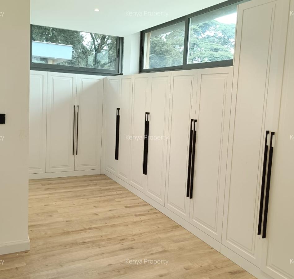 5 Bed Villa with En Suite at Chalbi Drive - 13